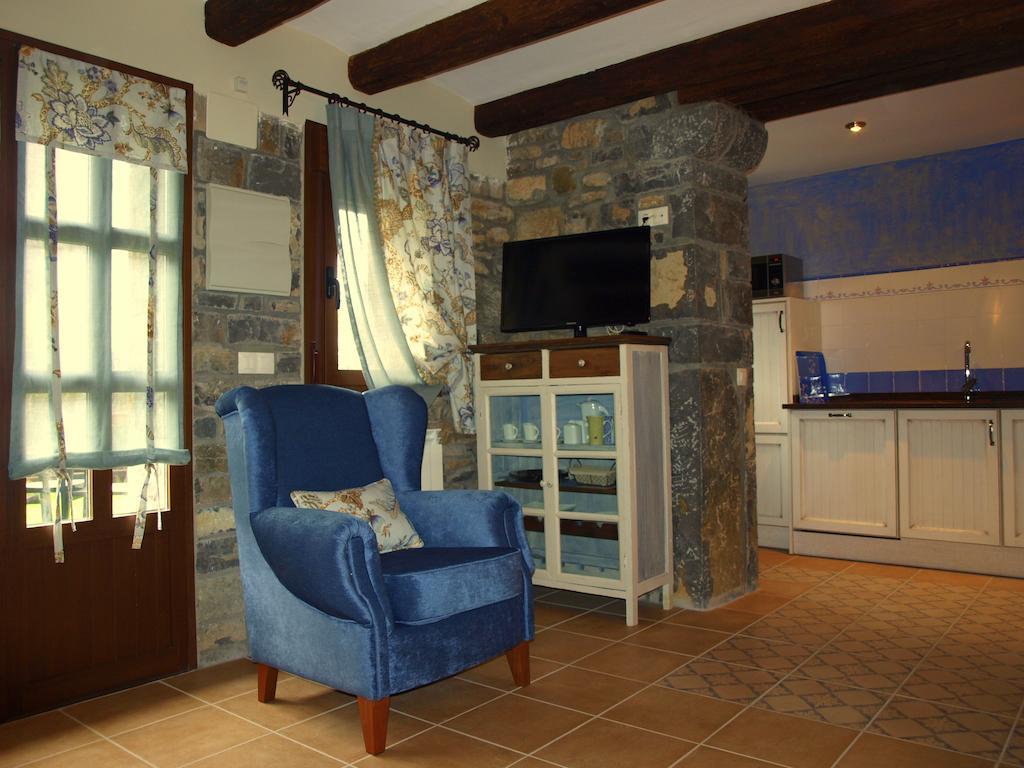 Apartamentos Casa Gallan Sarvise Bilik gambar